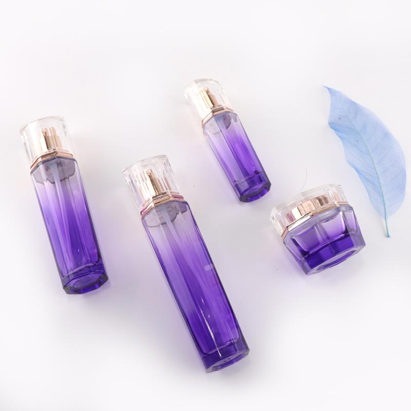 Cosmetic bottle set for lotion serum