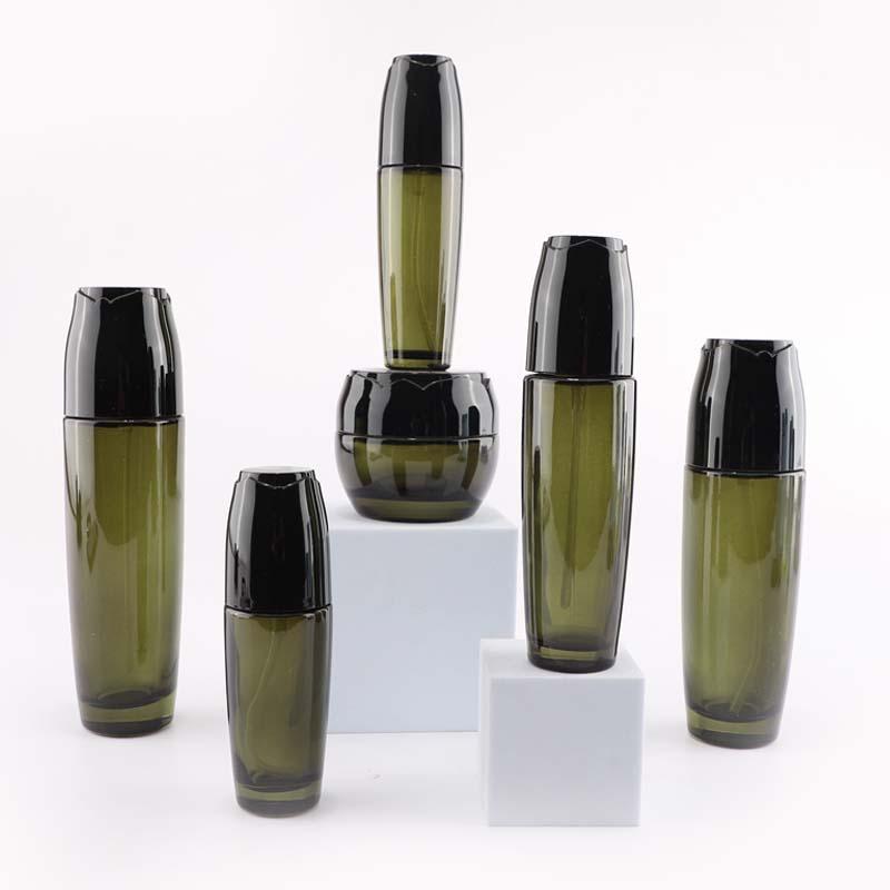 Dark green cosmetic bottle set